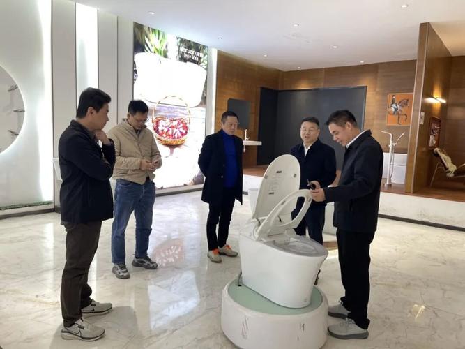 潮州市建筑卫生陶瓷行业协会组团赴长葛卫浴产区参观交流，共促卫生陶瓷产业升级